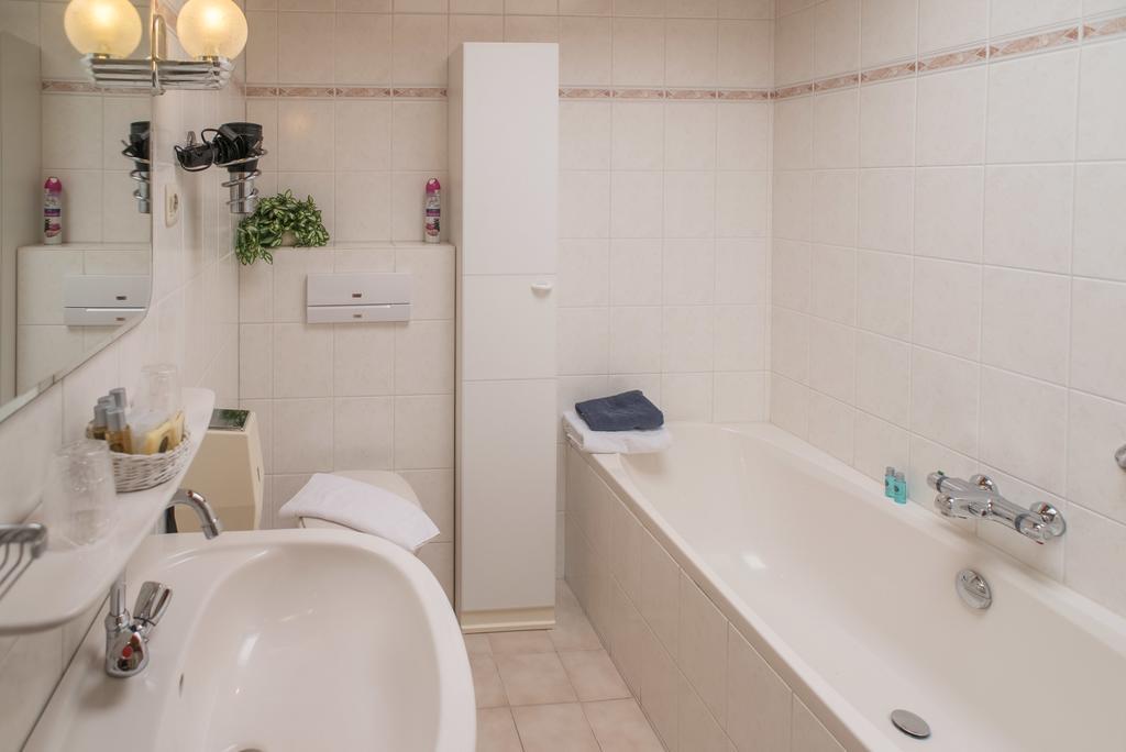 Claes Compaen Hotel Midsland Kültér fotó